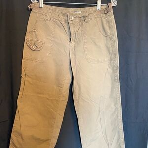 G. H. Bass Women’s Capris, Size 6, Good Condition